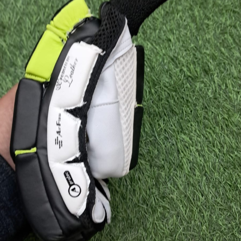 Black C-1 Batting Gloves
